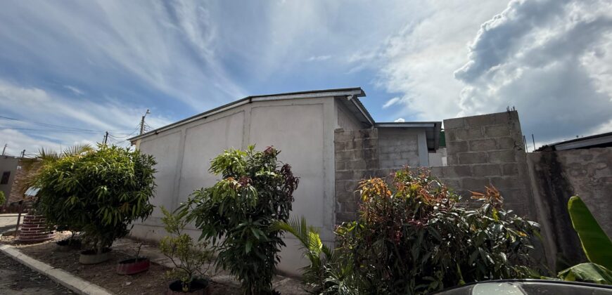 Venta de Casa en Residencial Villa Foresta (Ciudad Tecnológica) km 5 salida al sur.