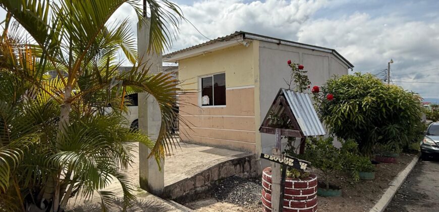 Venta de Casa en Residencial Villa Foresta (Ciudad Tecnológica) km 5 salida al sur.