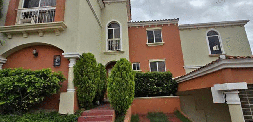 Alquiler Casa Amueblada Res. El Sauce.