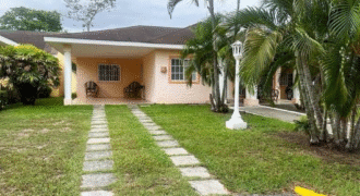 Venta de Linda Villa Palma Real, (Jutiapa, Atlántida, cercanías La Ceiba)