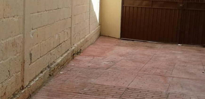 Venta de Amplia Casa Colonia Miramontes.