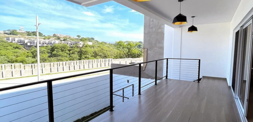 Venta de Casas Nuevas en Residencial Mirador de Las Uvas.