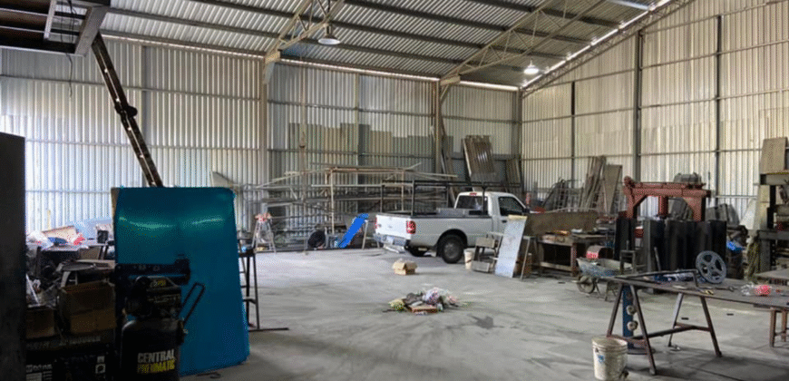 Alquiler de Plantel Salida Olancho. Km. 10, taller mecánico, estructuras metálicas etc.