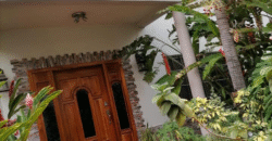 Venta de Amplia Casa Colonia Miramontes.