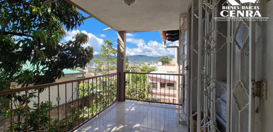 Venta de Preciosa Casa Colonia Altos de Miramontes.