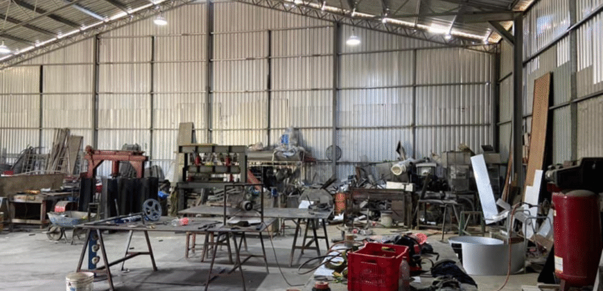 Alquiler de Plantel Salida Olancho. Km. 10, taller mecánico, estructuras metálicas etc.