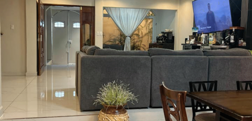 Venta Preciosa Casa Residencial Altos del Trapiche.