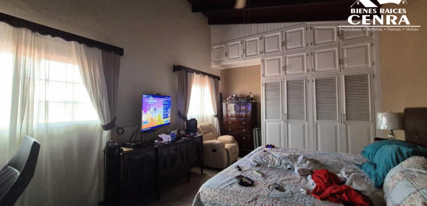 Venta de Preciosa Casa Colonia Altos de Miramontes.