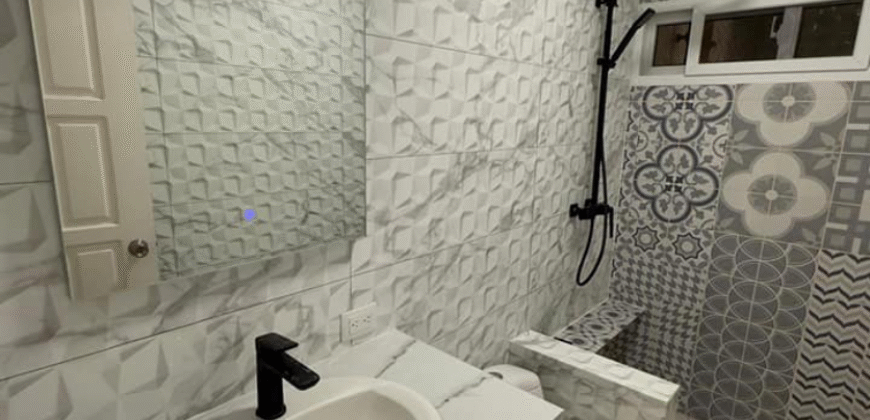 Renta Townhouse Colonia Lomas del Guijarro.