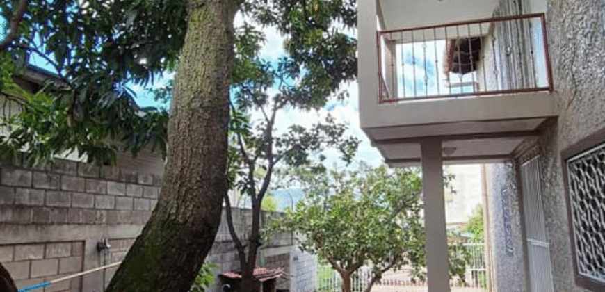 Venta de Preciosa Casa Colonia Altos de Miramontes.