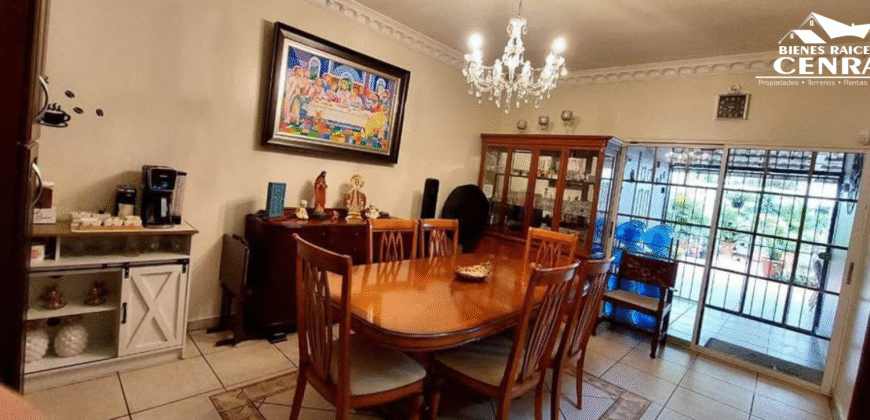 Venta De Casa Amplia En Col. América