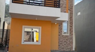 Venta de Casa Nueva en Residencial Vista Real