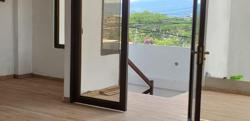 Renta 2 Locales Comerciales Residencial La Cañada