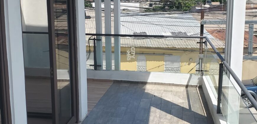 Renta 2 Locales Comerciales Residencial La Cañada