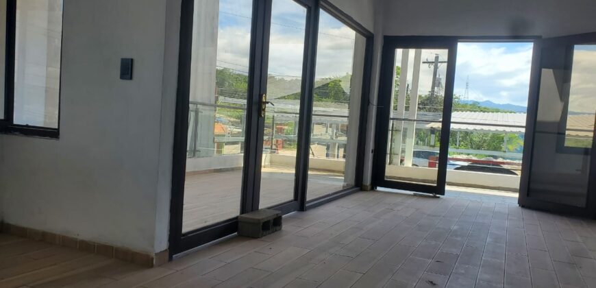 Renta 2 Locales Comerciales Residencial La Cañada