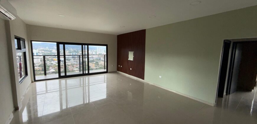 Renta Apartamentos Residencial Marichal subida al Picacho
