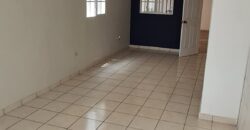 Venta Casa Residencial San Sebastian, salida al sur.