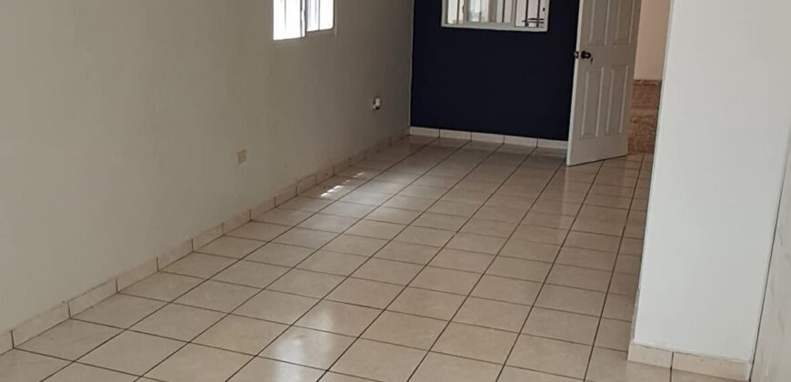 Venta Casa Residencial San Sebastian, salida al sur.