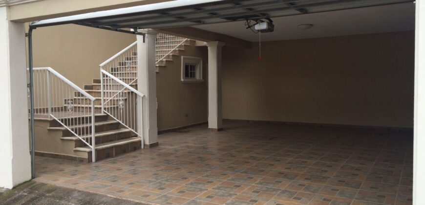 Renta de ,Townhouse Colonia Lara Norte: