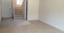 Renta de ,Townhouse Colonia Lara Norte: