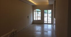 Renta de ,Townhouse Colonia Lara Norte: