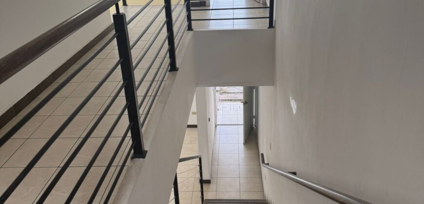 Venta Casa Residencial Lomas de Miraflores Sur