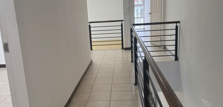 Venta Casa Residencial Lomas de Miraflores Sur