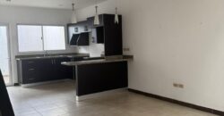 Venta Casa Residencial Lomas de Miraflores Sur