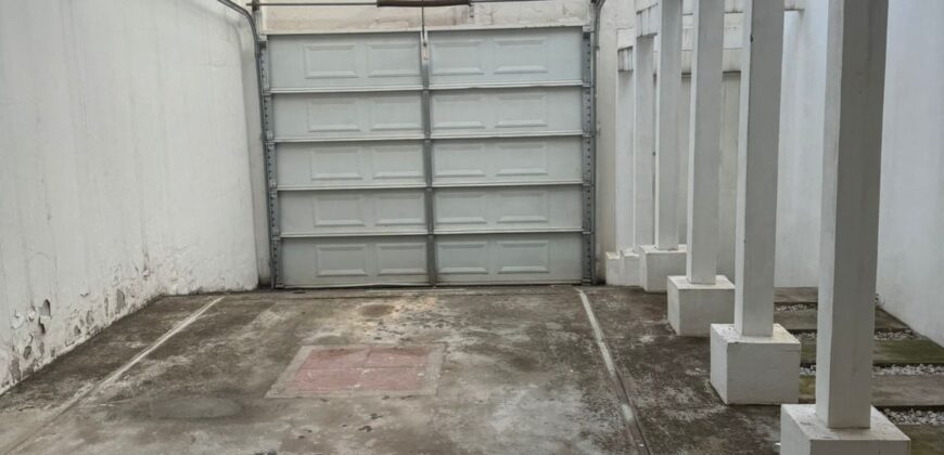 Venta Casa Residencial Lomas de Miraflores Sur