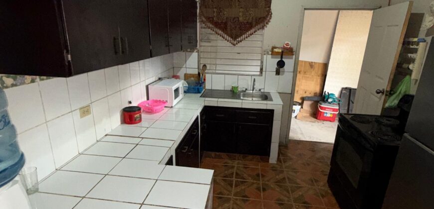 Renta Casa Residencial El Manantial, salida al Sur km.9