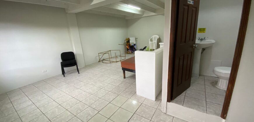 Renta Local para Oficinas o Clinicas zona Aeropuerto.