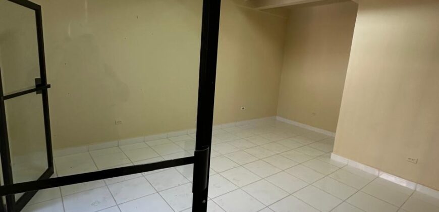 Renta Local para Oficina, Clinica, Zona Aeropuerto.