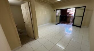 Renta Local para Oficina, Clinica, Zona Aeropuerto.