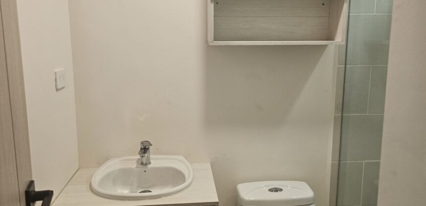 Renta Apartamento Semiamueblado Distrito Artemisa, Res. El Trapiche