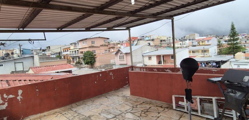 Venta Casa Residencial El Manantial, salida al sur.
