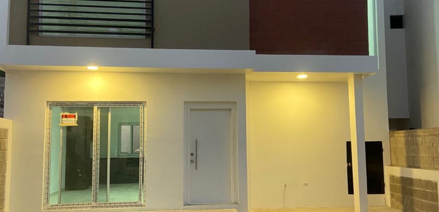 Venta Preciosa Casa Residencial Las Canarias