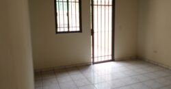 Renta Townhouse Colonia Lomas del Guijarro Sur: incluye línea blanca
