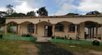 Venta de Preciosa Casa En Cerro de Hula, Km. 11, Zona La Bodega
