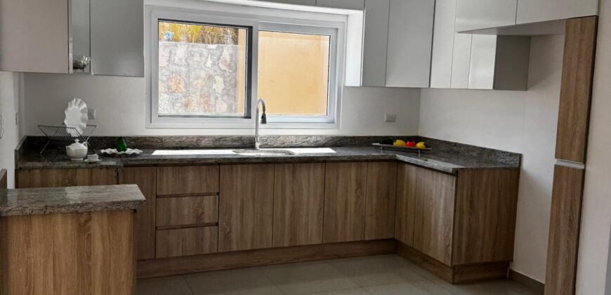 Venta de Casa Nueva Residencial Cumbre del Sur