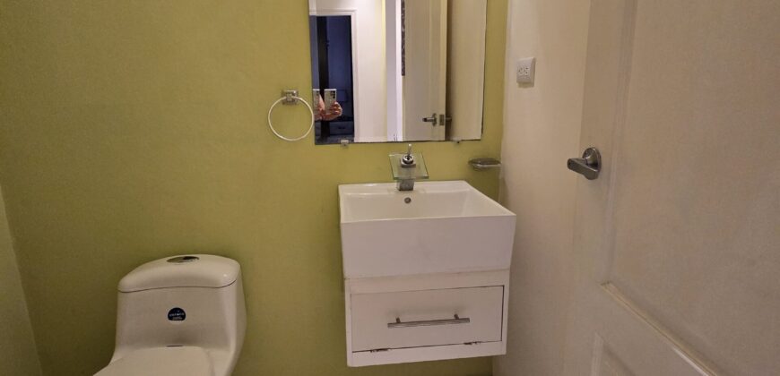 Renta Apartamentos Amueblado Colonia Lomas del Guijarro Sur.