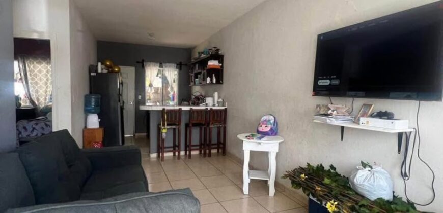Venta Hermosa Casa Residencial Santa Cristina, salida al sur Km 12