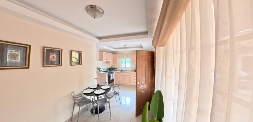 Renta Apartamento Amueblado Colonia Altos de Miramontes.