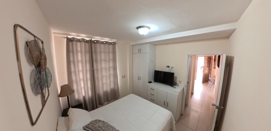 Renta Apartamento Amueblado Colonia Altos de Miramontes.