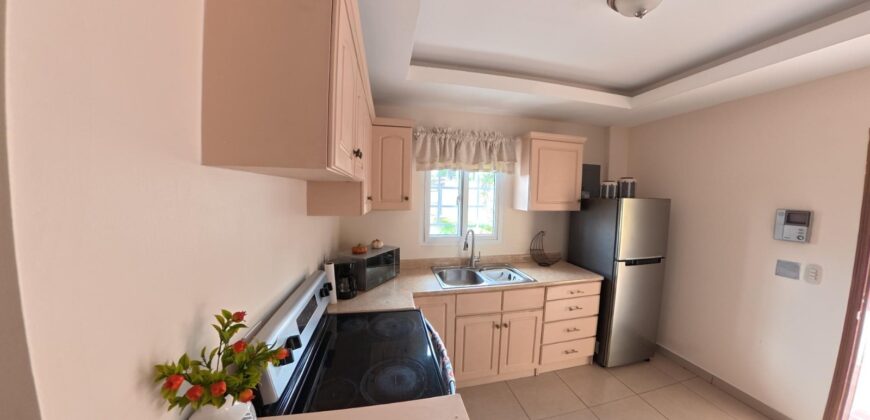 Renta Apartamento Amueblado Colonia Altos de Miramontes.