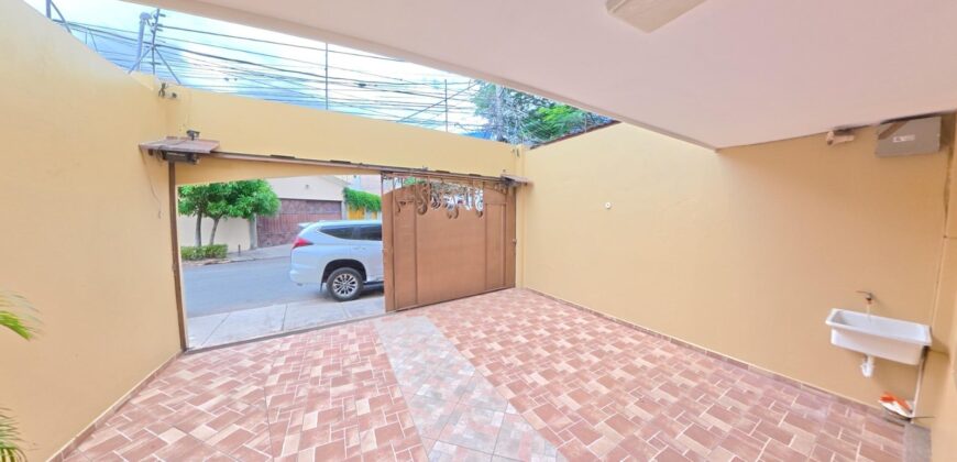 Renta Apartamento Amueblado Colonia Altos de Miramontes.