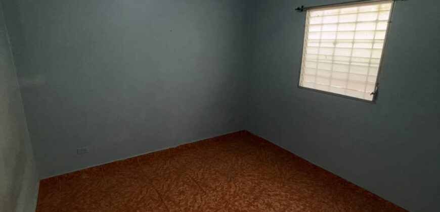 Venta de Casa Residencial El Manantial, salida al Sur, km.9