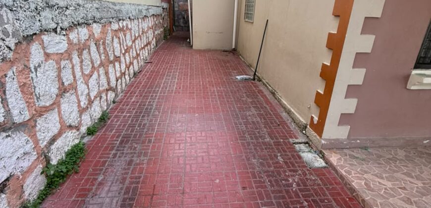Venta de Casa Residencial El Manantial, salida al Sur, km.9