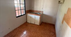 Venta de Casa Residencial El Manantial, salida al Sur, km.9