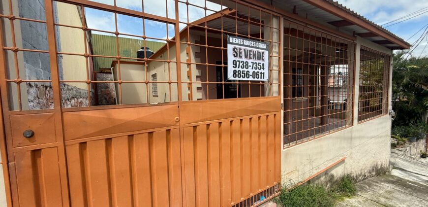 Venta de Casa Residencial El Manantial, salida al Sur, km.9